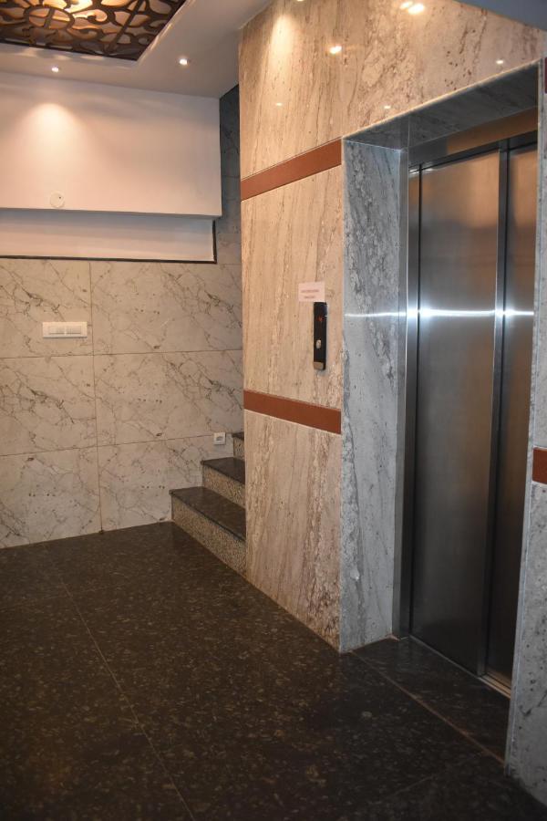 Hotel Ur Comforts Jayanagar Бангалор Екстериор снимка