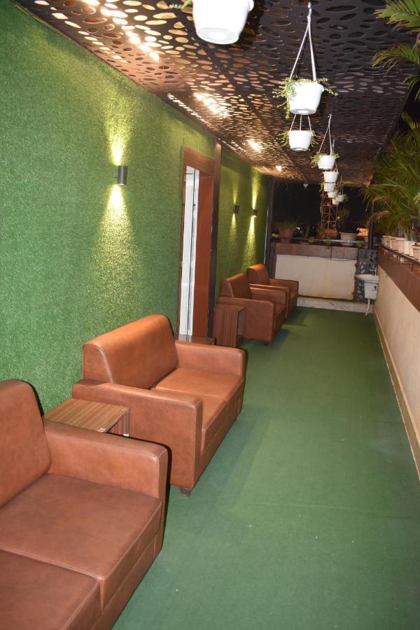 Hotel Ur Comforts Jayanagar Бангалор Екстериор снимка