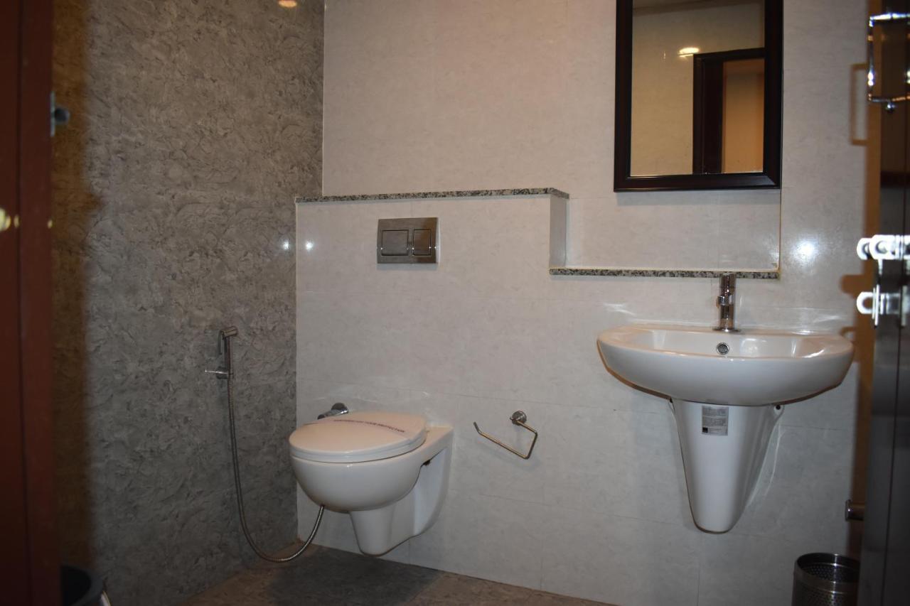 Hotel Ur Comforts Jayanagar Бангалор Екстериор снимка