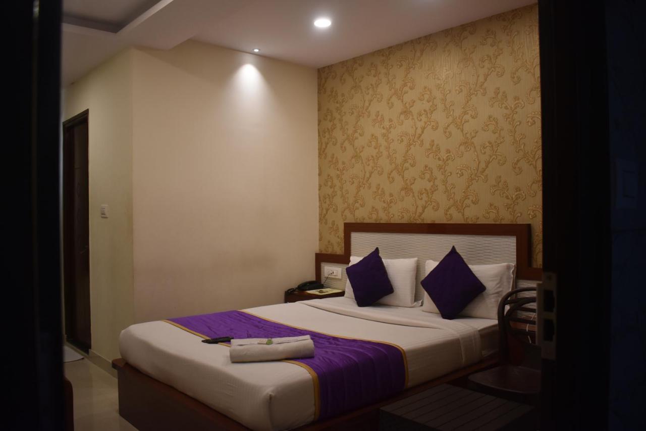 Hotel Ur Comforts Jayanagar Бангалор Екстериор снимка