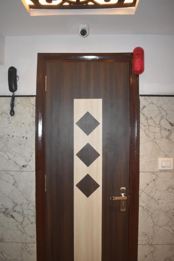 Hotel Ur Comforts Jayanagar Бангалор Екстериор снимка