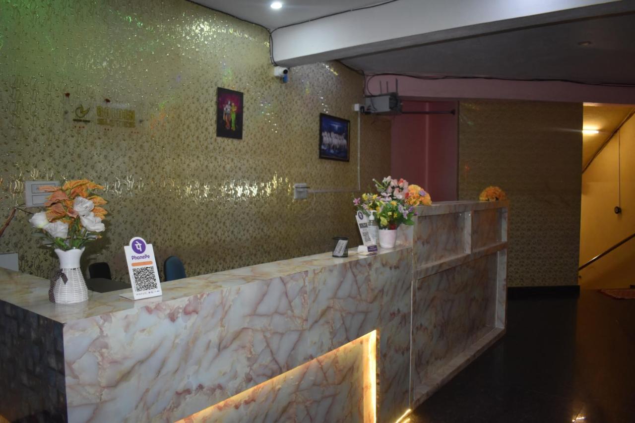 Hotel Ur Comforts Jayanagar Бангалор Екстериор снимка