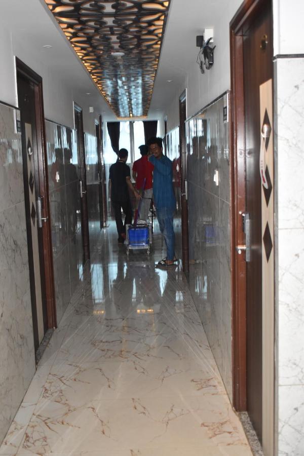 Hotel Ur Comforts Jayanagar Бангалор Екстериор снимка